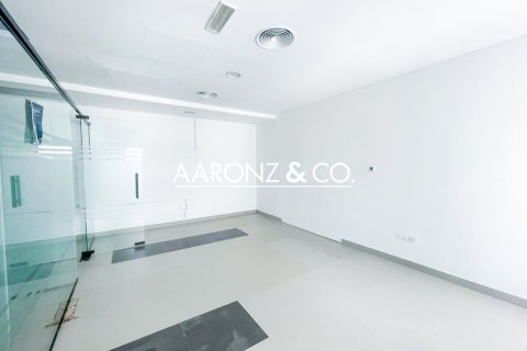 Office in Business Bay, Dubai, UAE 120 sq.m. № 707689 - photo 6