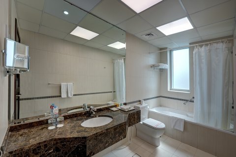 Apartment in Dubai Marina, UAE 2 bedrooms, 177.07 sq.m. № 750984 - photo 8