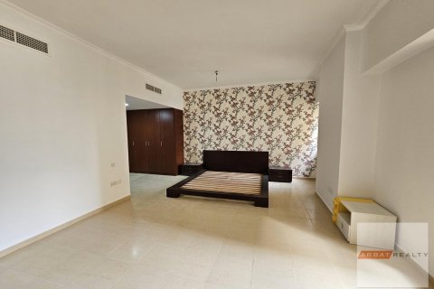 Apartment in Jumeirah Beach Residence, Dubai, UAE 2 bedrooms, 132 sq.m. № 604337 - photo 20
