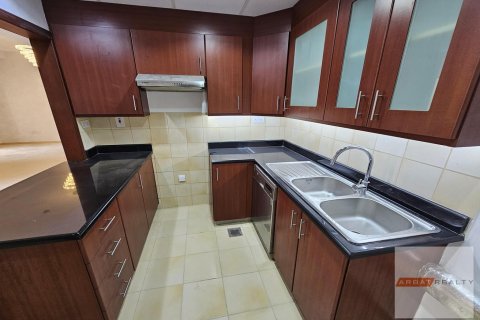 Apartment in Jumeirah Beach Residence, Dubai, UAE 2 bedrooms, 132 sq.m. № 604337 - photo 12