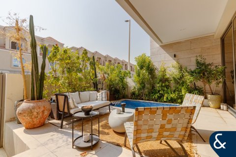 Vila v Jumeirah Village Circle, Dubai, SAE 4 ložnice, 353 m² Č.: 666673 - fotografie 2