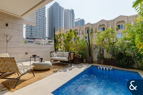 Vila v Jumeirah Village Circle, Dubai, SAE 4 ložnice, 353 m² Č.: 666673 - fotografie 1
