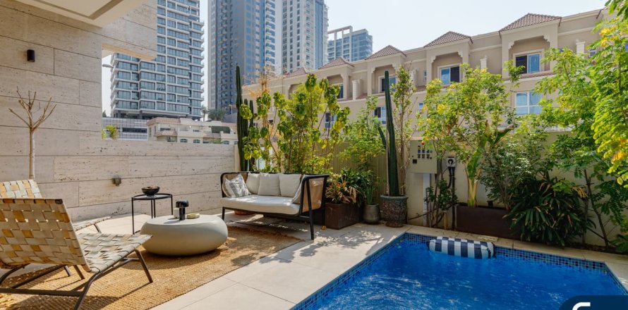 Vila v Jumeirah Village Circle, Dubai, SAE 4 ložnice, 353 m² Č.: 666673