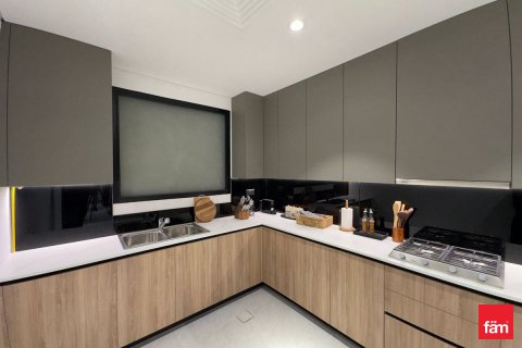 Apartment til salg i Dubai, UAE 2 soveværelser, 133.1 kvm № 680010 - foto 9