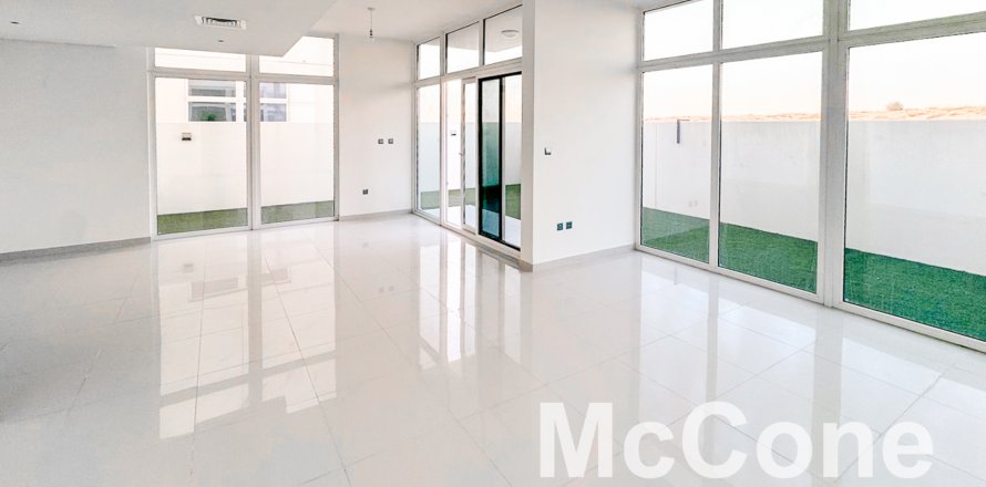 Vila v Dubai, SAE 6 ložnice, 325.35 m² Č.: 587409
