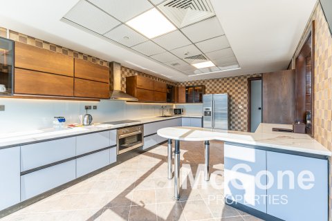 Wohnung zur Miete in Deira, Dubai, VAE 4 Schlafzimmer, 319.96 m2 Nr. 587408 - Foto 9