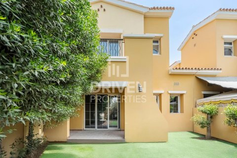 Villa i Arabian Ranches, Dubai, UAE 2 soveværelser, 215 kvm № 684466