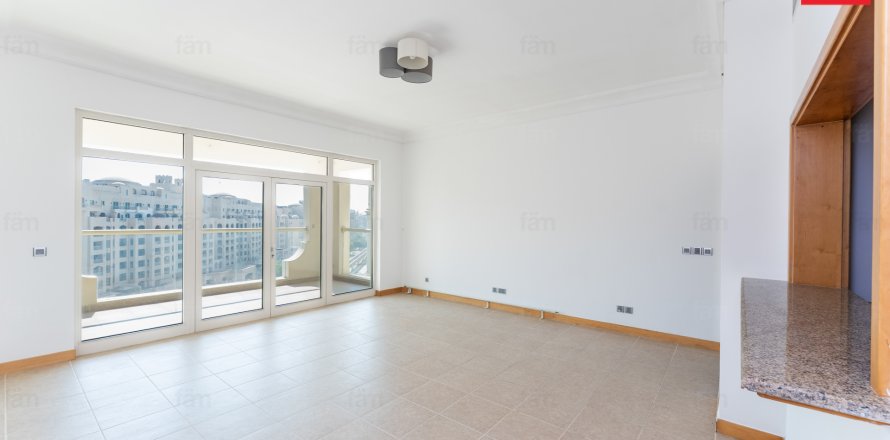 Lakás itt: Palm Jumeirah, Dubai, EAE, 2 hálószoba, 144.1 m², azonosító: 722469