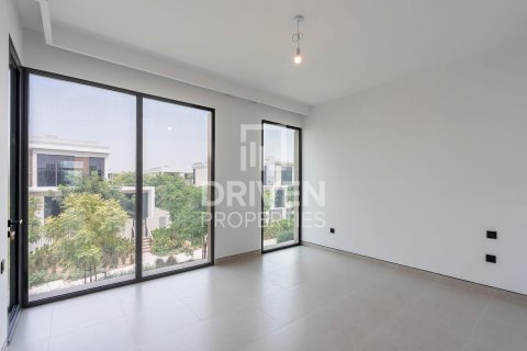 Villa til leie i Tilal Al Ghaf, Dubai, Emiratene 4 soverom, 418.71 kvm Nr. 757088 - Foto 7
