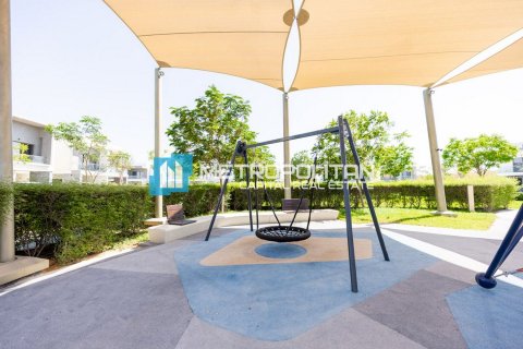 Townhouse on the Yas Island, Abu Dhabi, UAE 2 bedrooms, 225 sq.m. № 632158 - photo 18