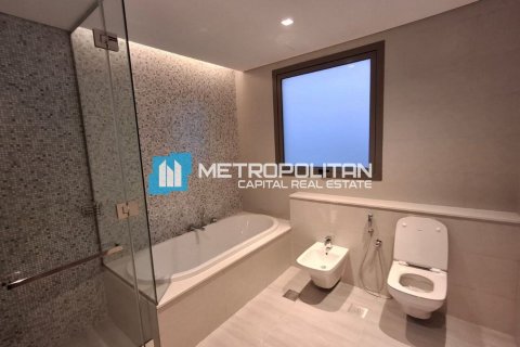 Townhouse on the Yas Island, Abu Dhabi, UAE 2 bedrooms, 225 sq.m. № 632158 - photo 17