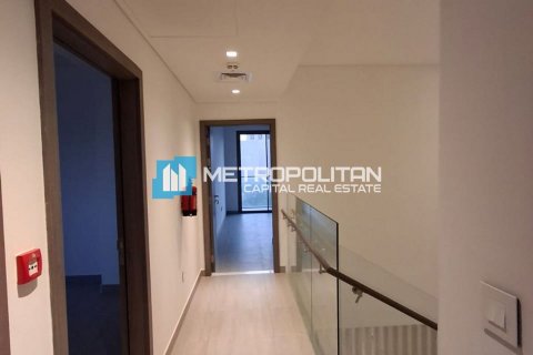 Townhouse on the Yas Island, Abu Dhabi, UAE 2 bedrooms, 225 sq.m. № 632158 - photo 9