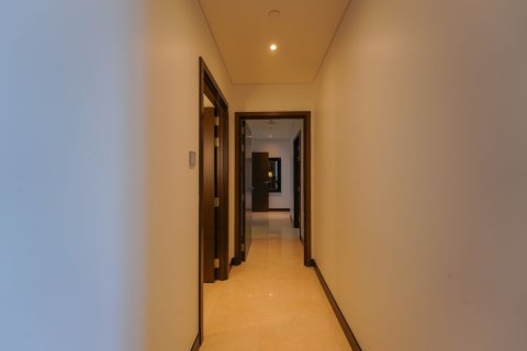 Apartment in The Marina, Abu Dhabi, UAE 2 bedrooms, 164 sq.m. № 424250 - photo 15