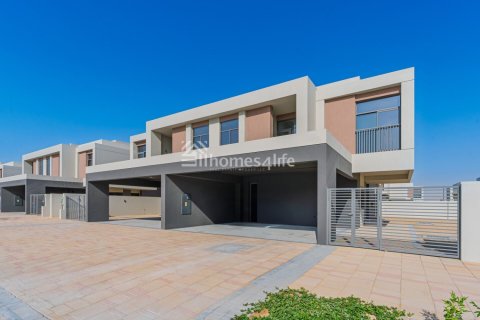 Vila u Dubai South (Dubai World Central), Dubai, UAE 4 spavaćih soba, 531 m2 Br. 688384 - fotografija 2