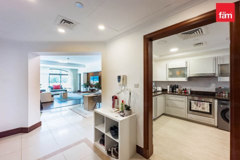Huoneisto Palm Jumeirah, Dubai, Arabiemiraatit 2 makuuhuonetta, 194.8 m2 № 710142 - kuva 7