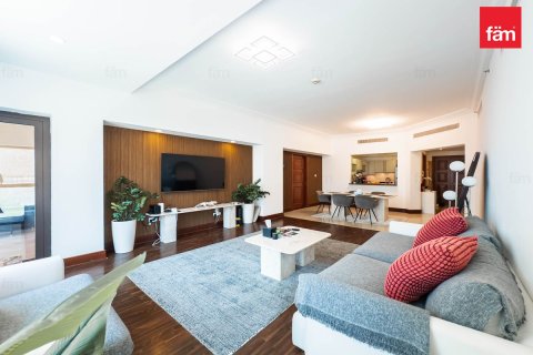 Huoneisto Palm Jumeirah, Dubai, Arabiemiraatit 2 makuuhuonetta, 194.8 m2 № 710142 - kuva 3