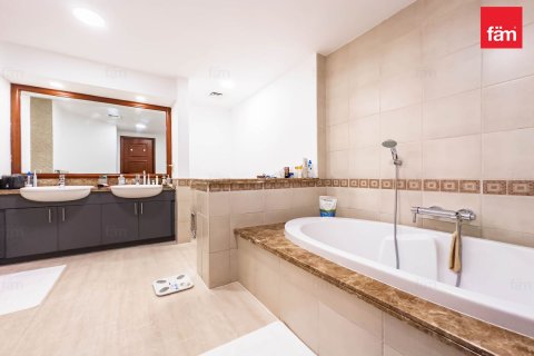 Huoneisto Palm Jumeirah, Dubai, Arabiemiraatit 2 makuuhuonetta, 194.8 m2 № 710142 - kuva 20