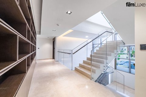 Villa in Dubai Hills Estate, UAE 5 bedrooms, 660 sq.m. № 660554 - photo 18