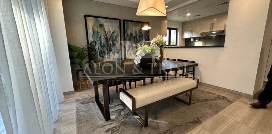 阿联酋 Dubai DAMAC Hills (Akoya by DAMAC) 联排别墅  4 卧, 1068 平方米 , 编号 648753