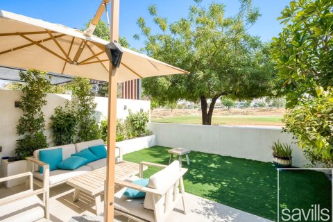 Willa w Jumeirah Golf Estates, Dubai, ZEA 4 sypialnie, 177.54 mkw. nr 747537