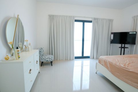 Hartanah komersil di Sharm, Fujairah, UAE 4 bilik tidur, 250 meter persegi № 594933 - foto 5
