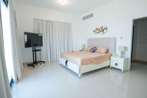 Hartanah komersil di Sharm, Fujairah, UAE 4 bilik tidur, 250 meter persegi № 594933 - foto 7