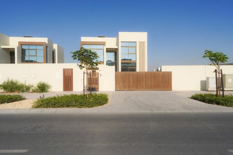 阿联酋 Abu Dhabi 待售 : 407 平方米 , 编号594923 - 照片 1
