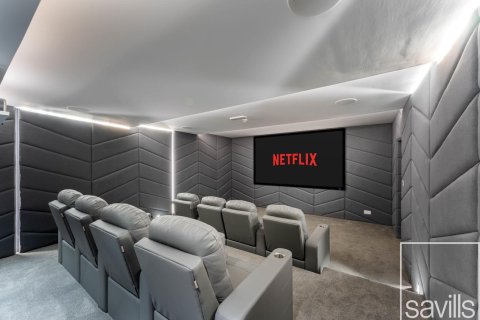 Vilë në Jumeirah Golf Estates, Dubai, Emiratet e Bashkuara Arabe 6 dhoma gjumi, 1079 m2. № 680729 - Foto 29