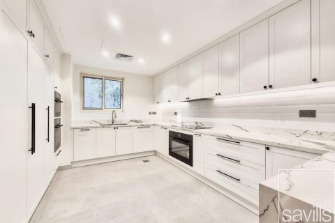 Villa in Jumeirah Islands, Dubai, UAE 4 bedrooms, 1026 sq.m. № 680730 - photo 3