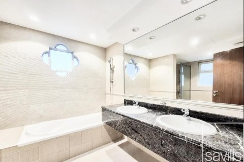 Villa in Jumeirah Islands, Dubai, UAE 4 bedrooms, 1026 sq.m. № 680730 - photo 12