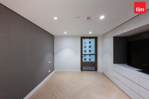 Lägenhet till försäljning i Dubai, UAE 2 sovrum, 112.5 kvm Nr. 646862 - fotografi 16