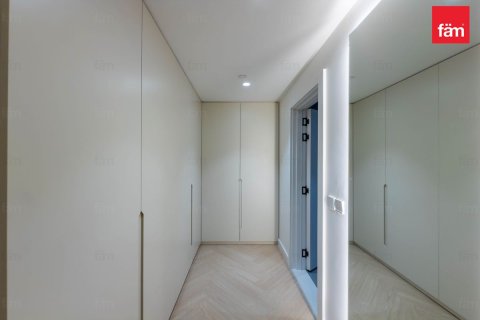 Lägenhet till försäljning i Dubai, UAE 2 sovrum, 112.5 kvm Nr. 646862 - fotografi 14