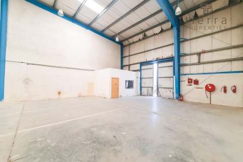 Sklad v Al Quoz, Dubai, SAE 418.1 m² Č.: 569326 - fotografie 2
