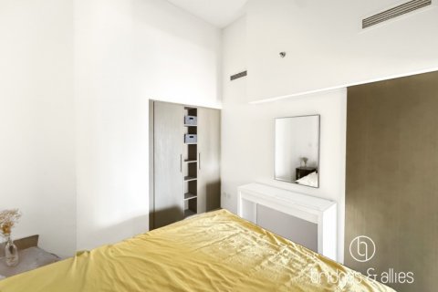 Apartemen di Downtown Dubai (Downtown Burj Dubai), UEA 1 kamar tidur, 75.9 m2 nomor 624671 - foto 12