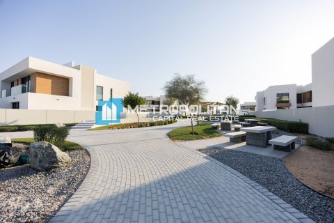 Villa sa Saadiyat Island, Abu Dhabi, UAE 4 silid-tulugan, 629.4 sq.m. № 344550 - larawan 25