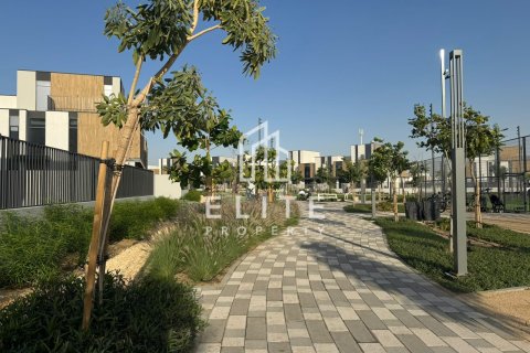 Villa à louer à Mudon, Dubai, EAU 4 chambres, 276 m2 № 736590 - photo 7