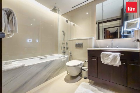 Appartement te huur in Downtown Dubai (Downtown Burj Dubai), Dubai, VAE 3 slaapkamers, 225.5 vr.m., nr 689523 - foto 16