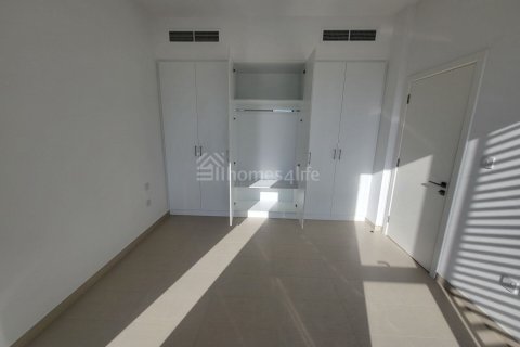 Kaupunkipientalo Dubai Land, Arabiemiraatit 4 makuuhuonetta, 274 m2 № 712510 - kuva 8