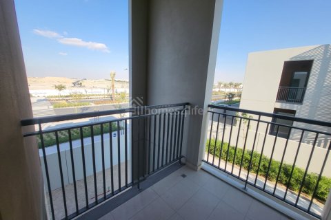Kaupunkipientalo Dubai Land, Arabiemiraatit 4 makuuhuonetta, 274 m2 № 712510 - kuva 13