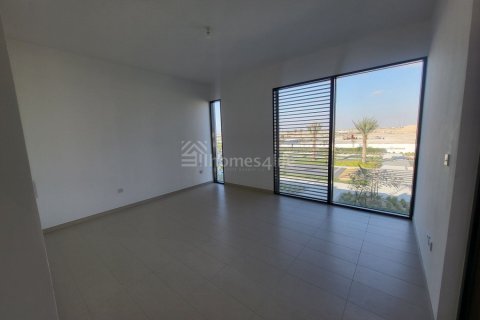 Kaupunkipientalo Dubai Land, Arabiemiraatit 4 makuuhuonetta, 274 m2 № 712510 - kuva 14