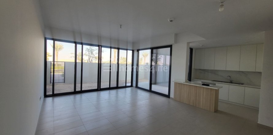 Kaupunkipientalo Dubai Land, Arabiemiraatit 4 makuuhuonetta, 274 m2 № 712510