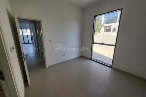 Kaupunkipientalo Dubai Land, Arabiemiraatit 4 makuuhuonetta, 274 m2 № 712510 - kuva 5
