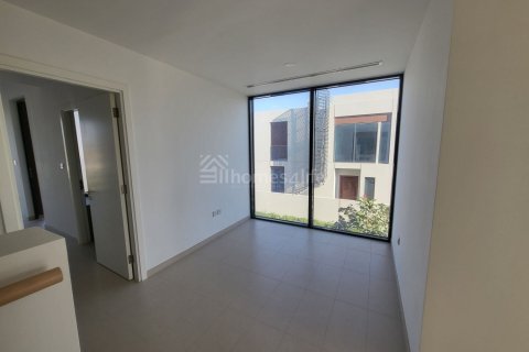 Kaupunkipientalo Dubai Land, Arabiemiraatit 4 makuuhuonetta, 274 m2 № 712510 - kuva 7