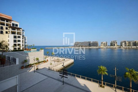 Jumeirah, Dubai, संयुक्त अरब अमीरात में अपार्टमेंट, 3 बेडरूम, 207.27 वर्ग मीटर, संख्या 745628 - फ़ोटो 2