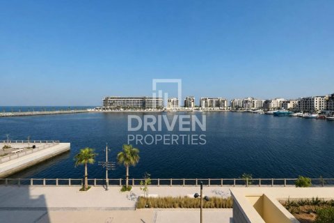 Korter asukohaga Jumeirah, Dubai, AÜE: 3 magamistoaga, 207.27 m² Nr 745628