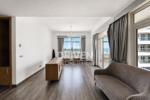 דירה ב Palm Jumeirah, Dubai, איחוד האמירויות 3 חדרי שינה, 200.21 מ
