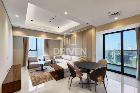 Huoneisto Business Bay, Dubai, Arabiemiraatit 2 makuuhuonetta, 137.03 m2 № 756100 - kuva 1