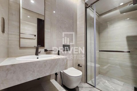 Huoneisto Business Bay, Dubai, Arabiemiraatit 2 makuuhuonetta, 137.03 m2 № 756100 - kuva 9