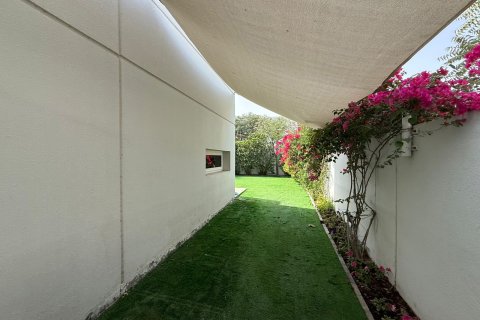 Townhouse til leje i Mudon, Dubai, UAE 3 soveværelser, 297.01089100 kvm № 695830 - foto 6