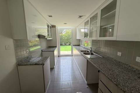 Townhouse til leje i Mudon, Dubai, UAE 3 soveværelser, 297.01089100 kvm № 695830 - foto 7